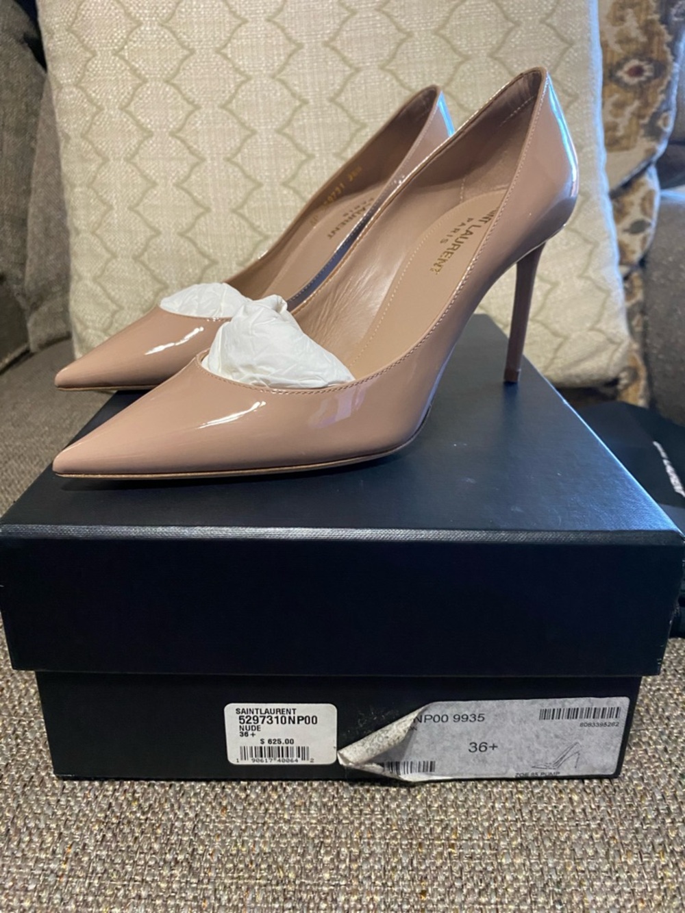 Saint Laurent Anja Dark Pink Patent Leather Pointed Toe Pumps Size 36,5